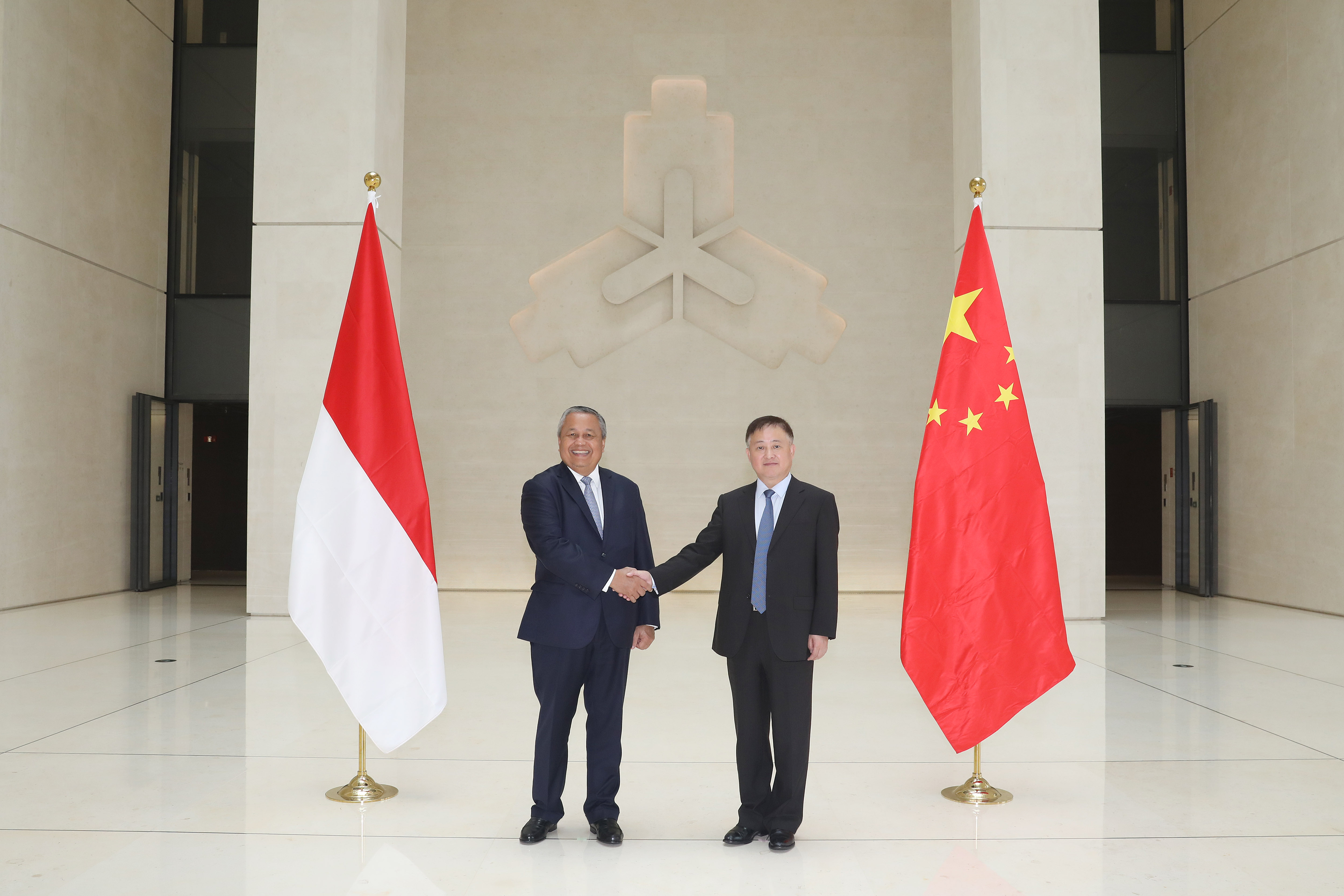 The People’s Bank of China and Bank Indonesia Launch Local Currency Transaction Framework and QR Code Connectivity