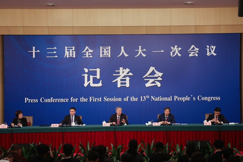 十三届全国人大一次会议记者会（人民银行）